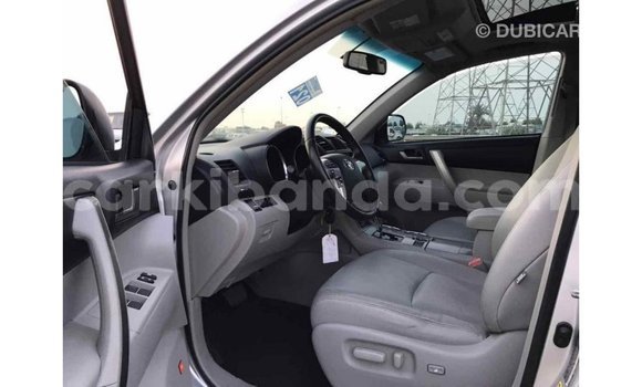 Gura Imported Toyota Highlander Other Imodoka i Import - Dubai mu Uganda Gura Imported Toyota Highlander Other Imodoka i Import - Dubai mu Uganda