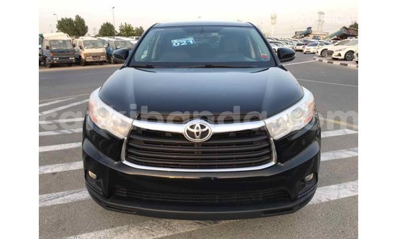 Nunua Imported Toyota Highlander Nyeusi Gari ndani ya Import - Dubai nchini Uganda Nunua Imported Toyota Highlander Nyeusi Gari ndani ya Import - Dubai nchini Uganda