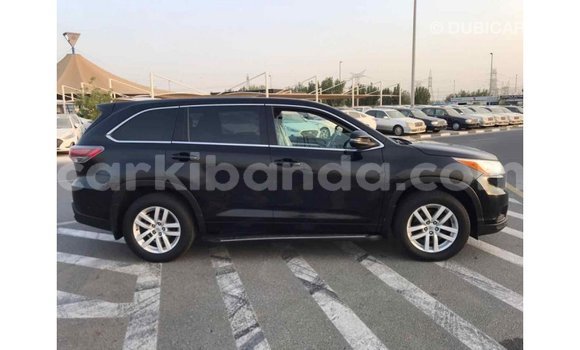 Nunua Imported Toyota Highlander Nyeusi Gari ndani ya Import - Dubai nchini Uganda Nunua Imported Toyota Highlander Nyeusi Gari ndani ya Import - Dubai nchini Uganda