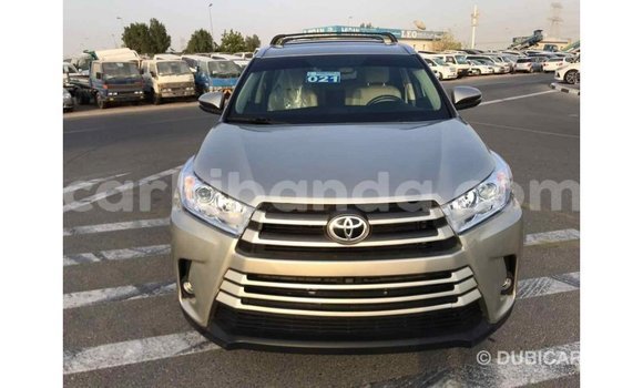 Buy Import Toyota Highlander Beige Car in Import - Dubai in Uganda Buy Import Toyota Highlander Beige Car in Import - Dubai in Uganda