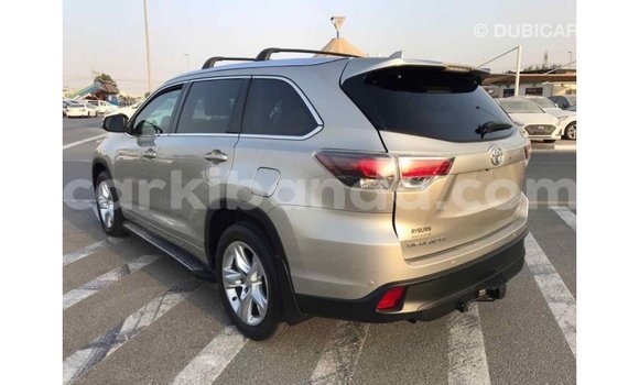 Buy Import Toyota Highlander Beige Car in Import - Dubai in Uganda Buy Import Toyota Highlander Beige Car in Import - Dubai in Uganda