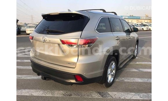 Buy Import Toyota Highlander Beige Car in Import - Dubai in Uganda Buy Import Toyota Highlander Beige Car in Import - Dubai in Uganda