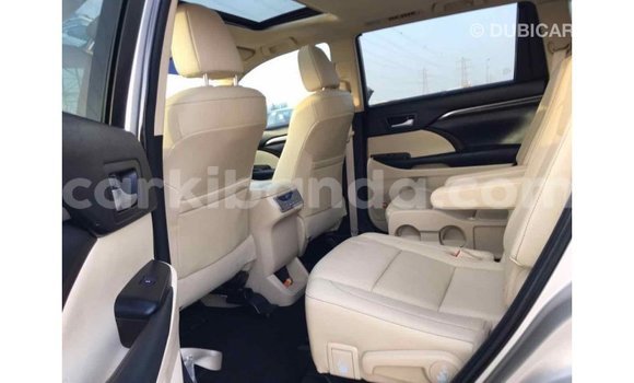 Buy Import Toyota Highlander Beige Car in Import - Dubai in Uganda Buy Import Toyota Highlander Beige Car in Import - Dubai in Uganda