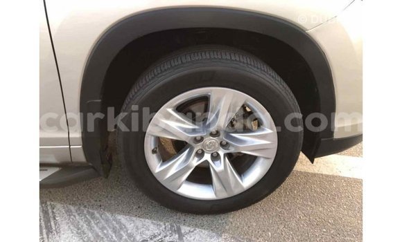 Buy Import Toyota Highlander Beige Car in Import - Dubai in Uganda Buy Import Toyota Highlander Beige Car in Import - Dubai in Uganda