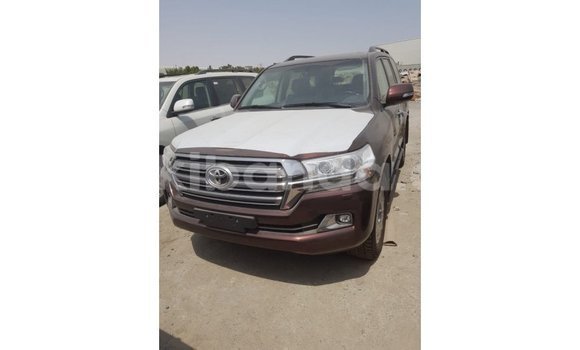 Gura Imported Toyota Land Cruiser Brown Imodoka i Import - Dubai mu Uganda Gura Imported Toyota Land Cruiser Brown Imodoka i Import - Dubai mu Uganda