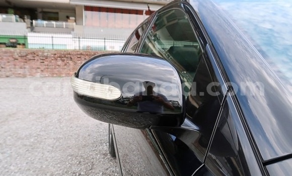 Gura Yakoze Toyota Harrier Black Imodoka i Kampala mu Uganda Gura Yakoze Toyota Harrier Black Imodoka i Kampala mu Uganda