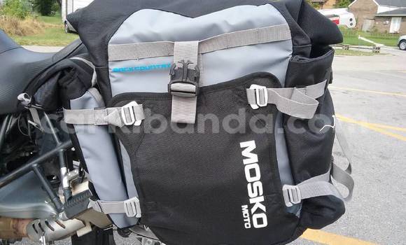 Gura Yakoze BMW R 1200 GS Beige Bike i Kampala mu Uganda Gura Yakoze BMW R 1200 GS Beige Bike i Kampala mu Uganda