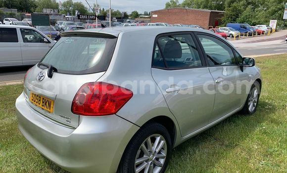 Gura Yakoze Toyota Auris Other Imodoka i Kampala mu Uganda Gura Yakoze Toyota Auris Other Imodoka i Kampala mu Uganda