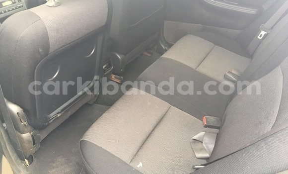 Acheter Occasion Voiture Toyota Allex Gris à Kampala, Ouganda Acheter Occasion Voiture Toyota Allex Gris à Kampala, Ouganda