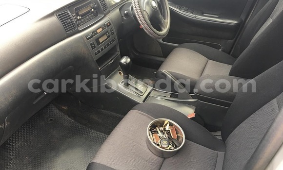 Acheter Occasion Voiture Toyota Allex Gris à Kampala, Ouganda Acheter Occasion Voiture Toyota Allex Gris à Kampala, Ouganda