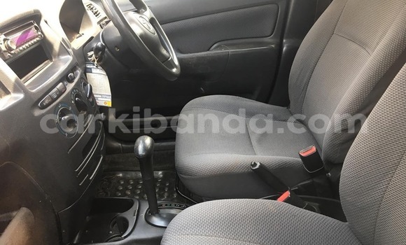 Acheter Occasion Voiture Toyota Probox Bleu à Kampala, Ouganda Acheter Occasion Voiture Toyota Probox Bleu à Kampala, Ouganda