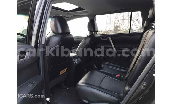 Buy Import Toyota Highlander Black Car in Import - Dubai in Uganda Buy Import Toyota Highlander Black Car in Import - Dubai in Uganda