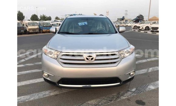 Buy Import Toyota Highlander Other Car in Import - Dubai in Uganda Buy Import Toyota Highlander Other Car in Import - Dubai in Uganda