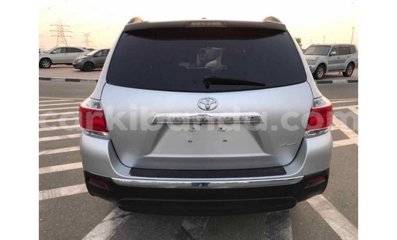 Buy Import Toyota Highlander Other Car in Import - Dubai in Uganda Buy Import Toyota Highlander Other Car in Import - Dubai in Uganda