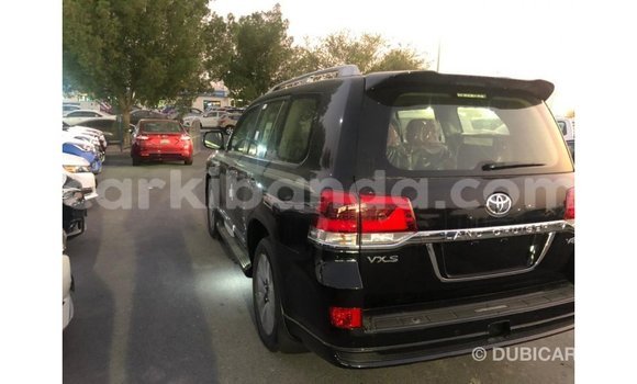 Gura Imported Toyota Land Cruiser Black Imodoka i Import - Dubai mu Uganda Gura Imported Toyota Land Cruiser Black Imodoka i Import - Dubai mu Uganda