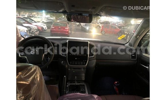Gura Imported Toyota Land Cruiser Black Imodoka i Import - Dubai mu Uganda Gura Imported Toyota Land Cruiser Black Imodoka i Import - Dubai mu Uganda
