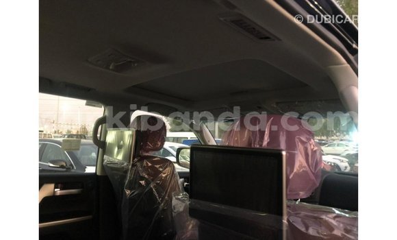 Gura Imported Toyota Land Cruiser Black Imodoka i Import - Dubai mu Uganda Gura Imported Toyota Land Cruiser Black Imodoka i Import - Dubai mu Uganda