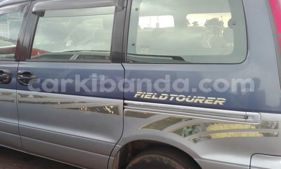 Nunua Ilio tumika Toyota Noah Nyeusi Gari ndani ya Kampala nchini Uganda Nunua Ilio tumika Toyota Noah Nyeusi Gari ndani ya Kampala nchini Uganda
