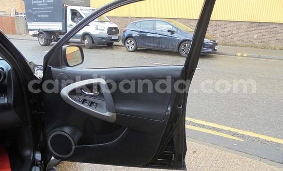 Nunua Ilio tumika Toyota RAV4 Nyingine Gari ndani ya Kampala nchini Uganda Nunua Ilio tumika Toyota RAV4 Nyingine Gari ndani ya Kampala nchini Uganda