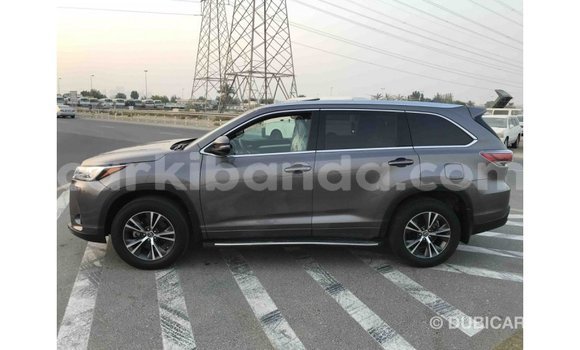 Buy Import Toyota Highlander Other Car in Import - Dubai in Uganda Buy Import Toyota Highlander Other Car in Import - Dubai in Uganda
