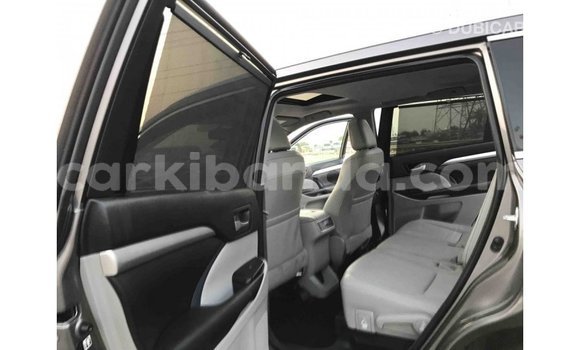 Buy Import Toyota Highlander Other Car in Import - Dubai in Uganda Buy Import Toyota Highlander Other Car in Import - Dubai in Uganda