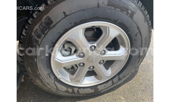 Gura Imported Mitsubishi L200 Black Imodoka i Import - Dubai mu Uganda Gura Imported Mitsubishi L200 Black Imodoka i Import - Dubai mu Uganda