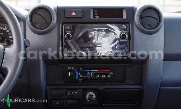 Buy Import Toyota Land Cruiser Beige Car in Import - Dubai in Uganda Buy Import Toyota Land Cruiser Beige Car in Import - Dubai in Uganda