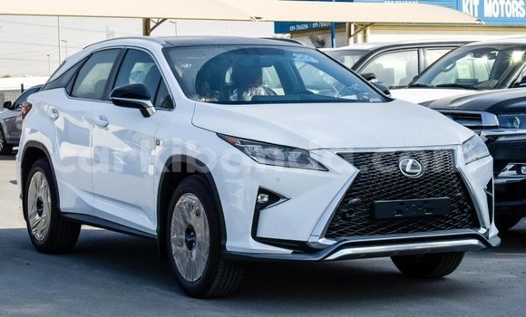 Acheter Import Voiture Lexus RX 300 Blanc à Import - Dubai, Ouganda Acheter Import Voiture Lexus RX 300 Blanc à Import - Dubai, Ouganda