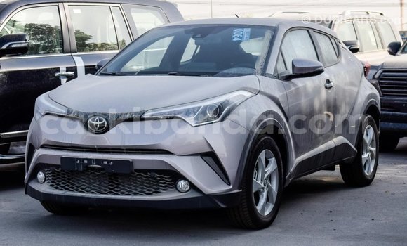 Acheter Import Voiture Toyota C-HR Autre à Import - Dubai, Ouganda Acheter Import Voiture Toyota C-HR Autre à Import - Dubai, Ouganda