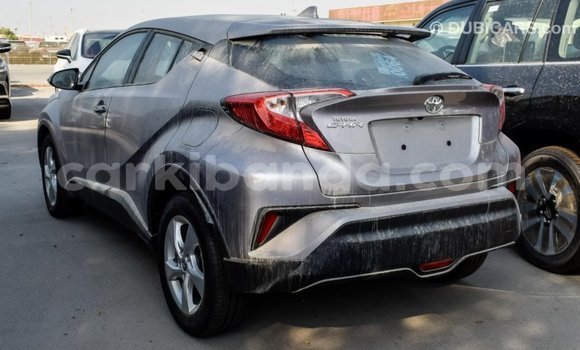 Acheter Import Voiture Toyota C-HR Autre à Import - Dubai, Ouganda Acheter Import Voiture Toyota C-HR Autre à Import - Dubai, Ouganda