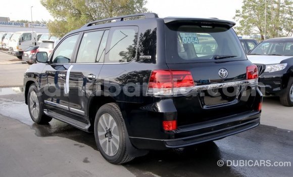 Acheter Import Voiture Toyota Land Cruiser Noir à Import - Dubai, Ouganda Acheter Import Voiture Toyota Land Cruiser Noir à Import - Dubai, Ouganda