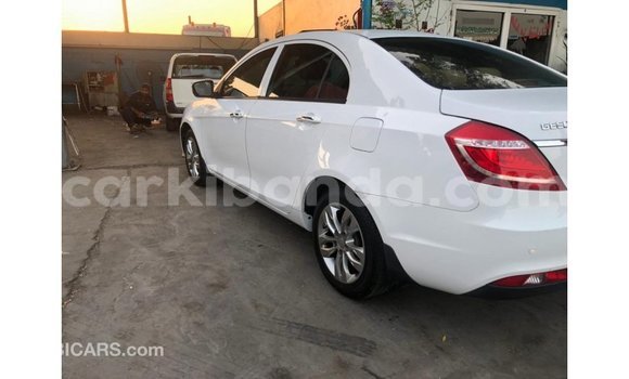 Gura Imported Geely Emgrand 7 White Imodoka i Import - Dubai mu Uganda Gura Imported Geely Emgrand 7 White Imodoka i Import - Dubai mu Uganda