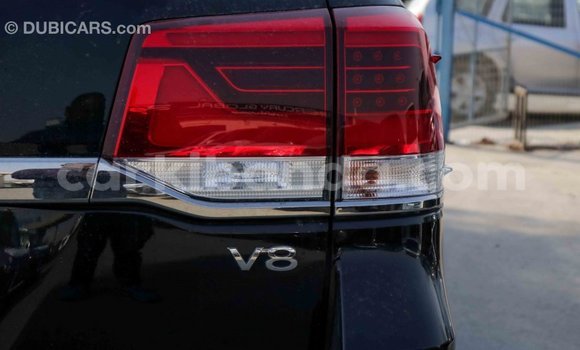 Gura Imported Toyota Land Cruiser Black Imodoka i Import - Dubai mu Uganda Gura Imported Toyota Land Cruiser Black Imodoka i Import - Dubai mu Uganda