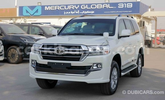 Gura Imported Toyota Land Cruiser White Imodoka i Import - Dubai mu Uganda Gura Imported Toyota Land Cruiser White Imodoka i Import - Dubai mu Uganda
