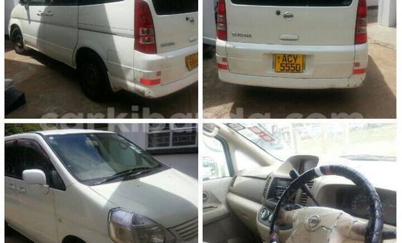 Acheter Occasion Voiture Nissan Serena Blanc à Kampala, Ouganda Acheter Occasion Voiture Nissan Serena Blanc à Kampala, Ouganda