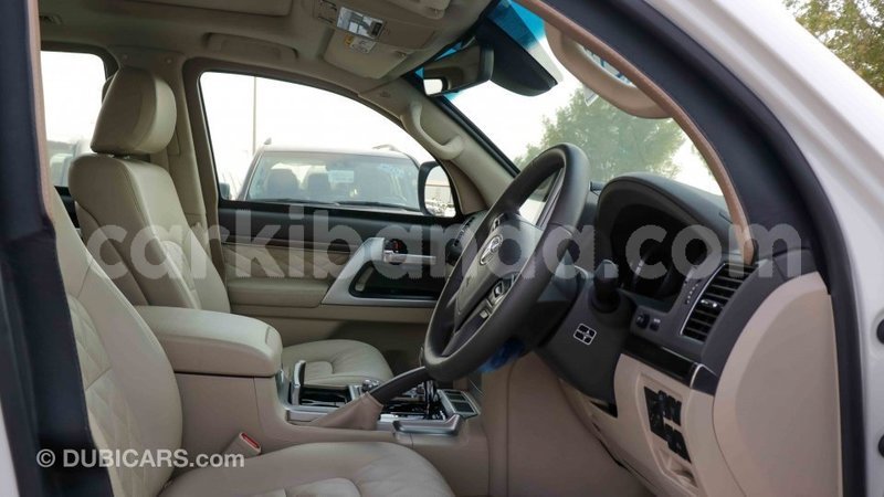 Big with watermark toyota land cruiser uganda import dubai 7845