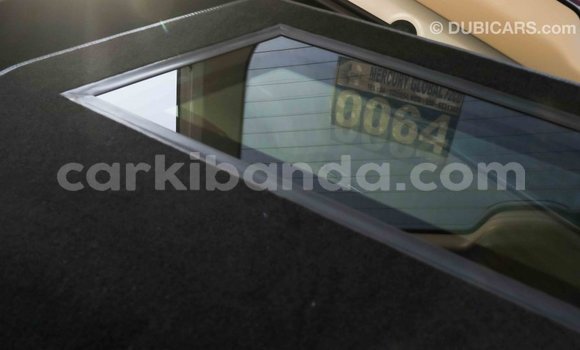 Gura Imported Toyota Land Cruiser White Imodoka i Import - Dubai mu Uganda Gura Imported Toyota Land Cruiser White Imodoka i Import - Dubai mu Uganda