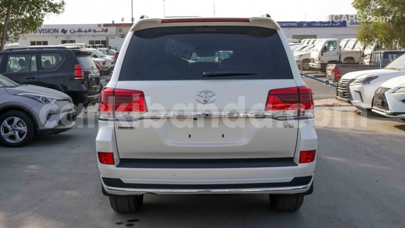 Big with watermark toyota land cruiser uganda import dubai 7845
