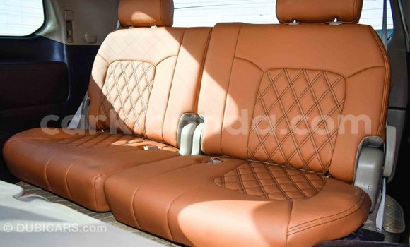 Gura Imported Toyota Land Cruiser White Imodoka i Import - Dubai mu Uganda Gura Imported Toyota Land Cruiser White Imodoka i Import - Dubai mu Uganda