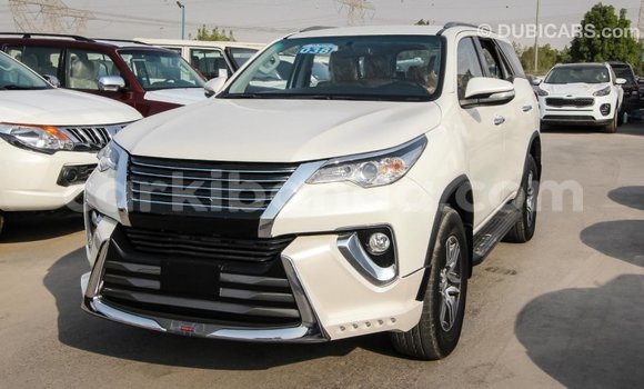 Gura Imported Toyota Fortuner White Imodoka i Import - Dubai mu Uganda Gura Imported Toyota Fortuner White Imodoka i Import - Dubai mu Uganda
