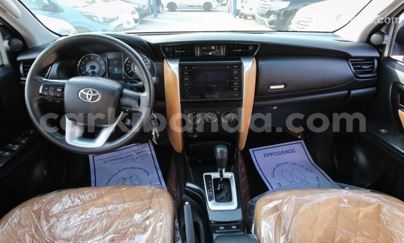 Gura Imported Toyota Fortuner White Imodoka i Import - Dubai mu Uganda Gura Imported Toyota Fortuner White Imodoka i Import - Dubai mu Uganda