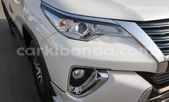 Gura Imported Toyota Fortuner White Imodoka i Import - Dubai mu Uganda Gura Imported Toyota Fortuner White Imodoka i Import - Dubai mu Uganda
