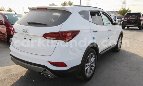 Buy Import Hyundai Santa Fe White Car in Import - Dubai in Uganda Buy Import Hyundai Santa Fe White Car in Import - Dubai in Uganda