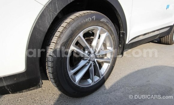 Buy Import Hyundai Santa Fe White Car in Import - Dubai in Uganda Buy Import Hyundai Santa Fe White Car in Import - Dubai in Uganda