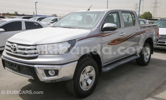 Nunua Imported Toyota Hilux Nyingine Gari ndani ya Import - Dubai nchini Uganda Nunua Imported Toyota Hilux Nyingine Gari ndani ya Import - Dubai nchini Uganda