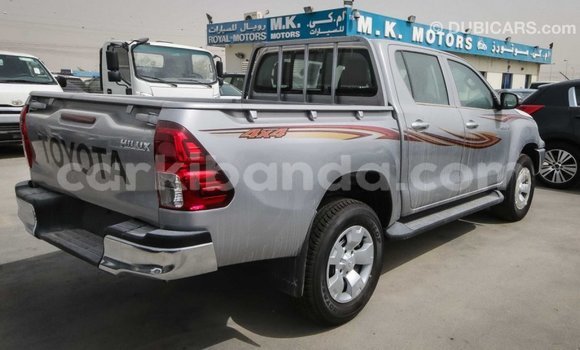Nunua Imported Toyota Hilux Nyingine Gari ndani ya Import - Dubai nchini Uganda Nunua Imported Toyota Hilux Nyingine Gari ndani ya Import - Dubai nchini Uganda