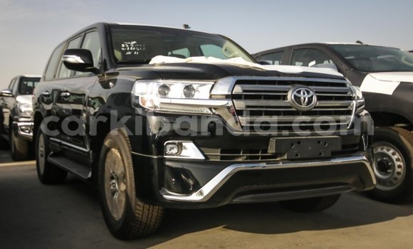 Gura Imported Toyota Land Cruiser Black Imodoka i Import - Dubai mu Uganda Gura Imported Toyota Land Cruiser Black Imodoka i Import - Dubai mu Uganda