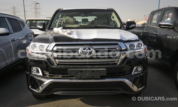 Gura Imported Toyota Land Cruiser Black Imodoka i Import - Dubai mu Uganda Gura Imported Toyota Land Cruiser Black Imodoka i Import - Dubai mu Uganda