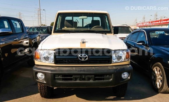 Buy Import Toyota Land Cruiser Beige Car in Import - Dubai in Uganda Buy Import Toyota Land Cruiser Beige Car in Import - Dubai in Uganda