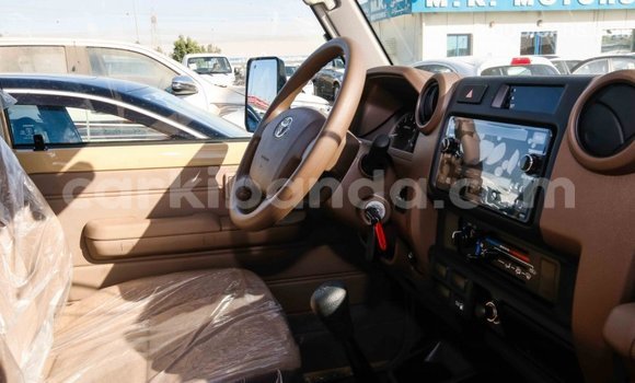 Buy Import Toyota Land Cruiser Beige Car in Import - Dubai in Uganda Buy Import Toyota Land Cruiser Beige Car in Import - Dubai in Uganda